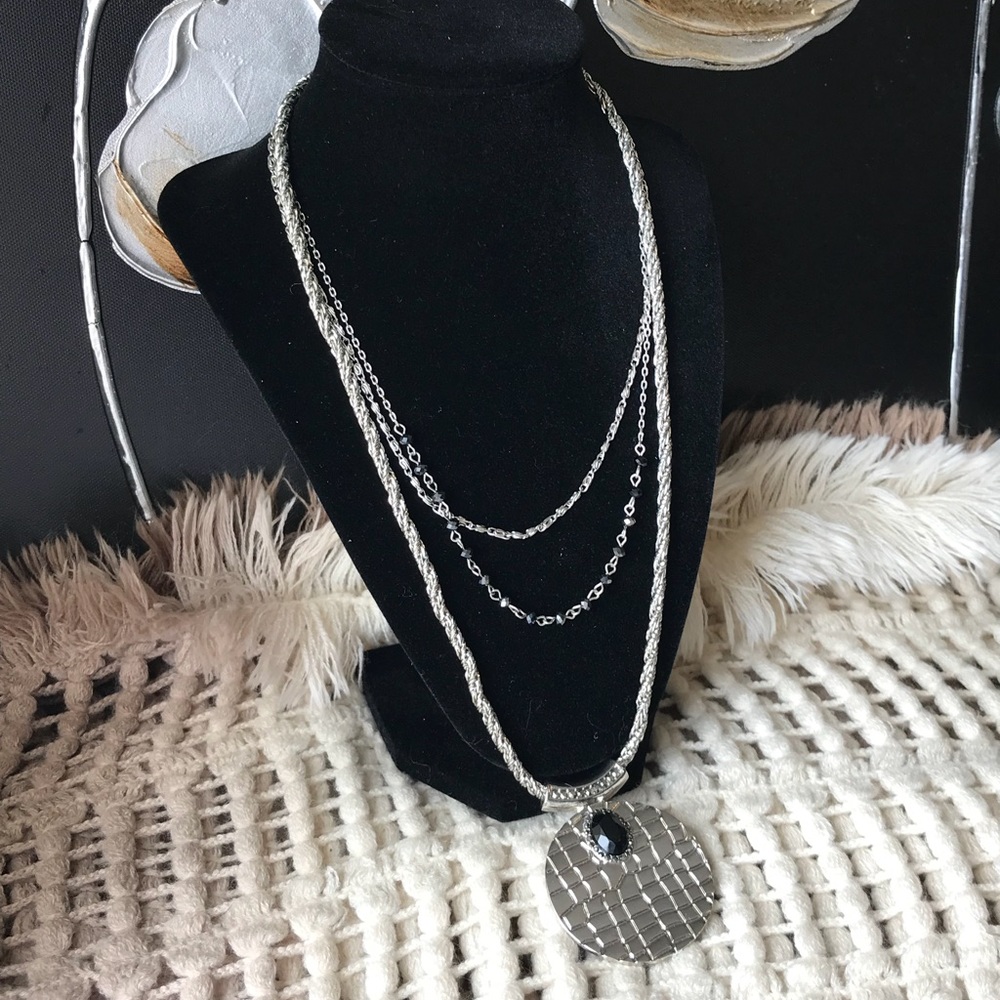 SILVER TONE LAYERED NECKLACE